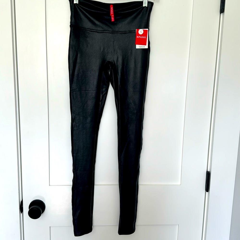 Black SPANX leggings size Medium Tall